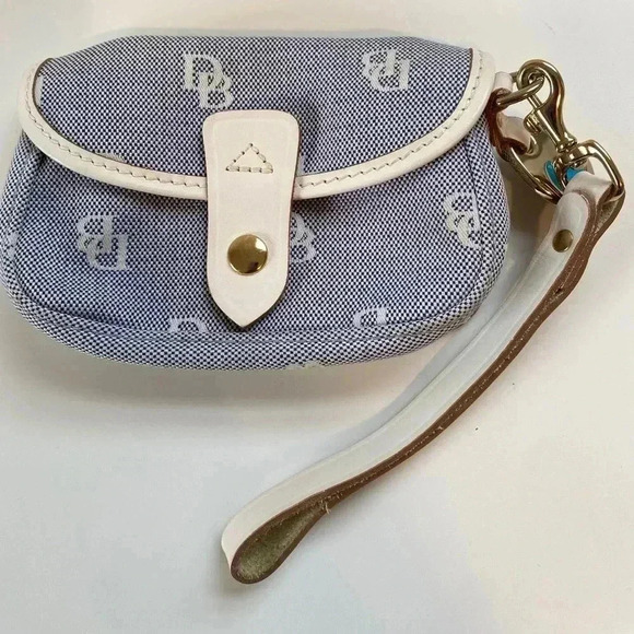 Dooney & Bourke Wristlet Pouch - Picture 1 of 8